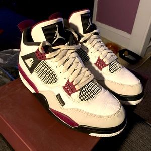 Jordan 4 PSG